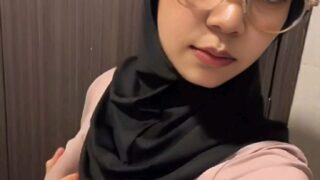 This [Viral Hijab] Video Went Viral Overnight Ukhti Zahra Main Sama Asisten Dosen Top Global Indonesia 2026
